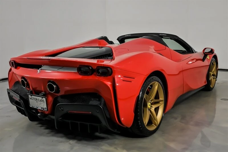2022 Ferrari SF90 Spider - Image 12 of 31