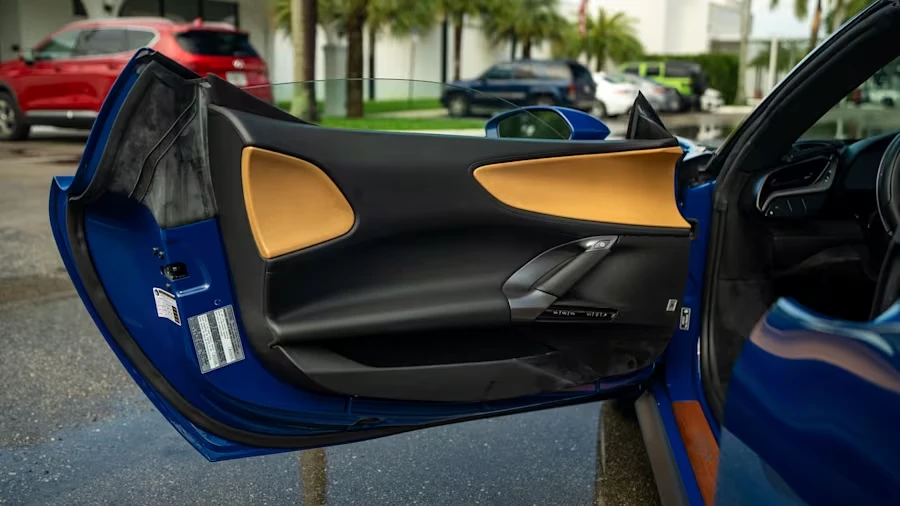 2022 Ferrari SF90 Spider - Image 18 of 26