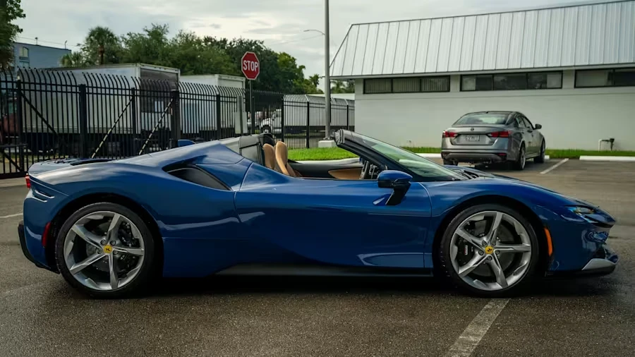 2022 Ferrari SF90 Spider - Image 12 of 26