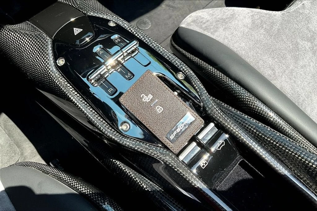 2022 Ferrari SF90 Spider - Image 29 of 31