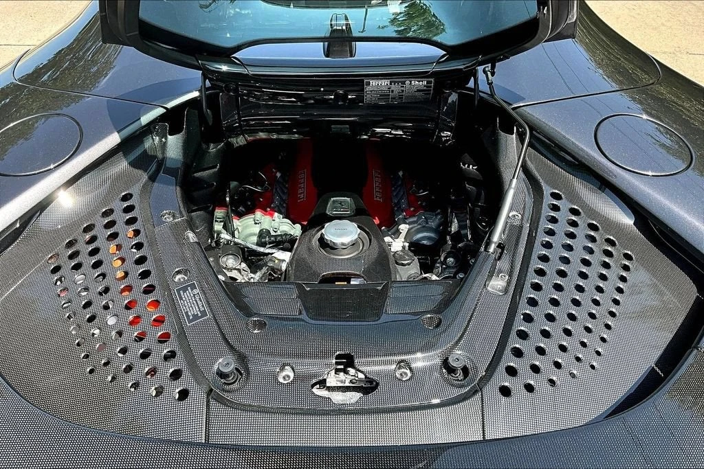 2022 Ferrari SF90 Spider - Image 24 of 31