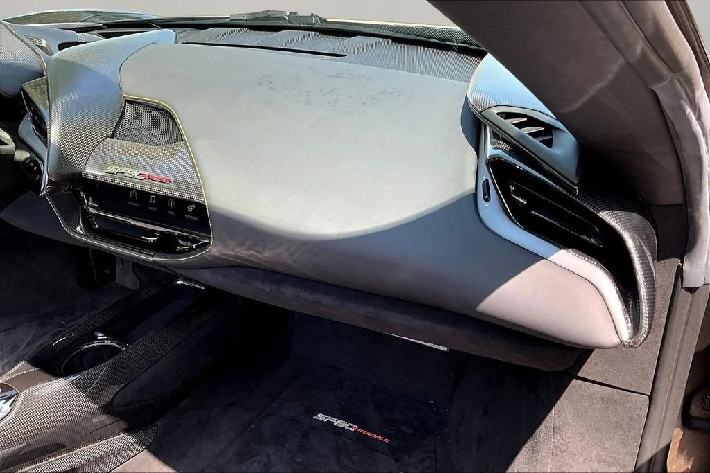 2022 Ferrari SF90 Spider - Image 21 of 31