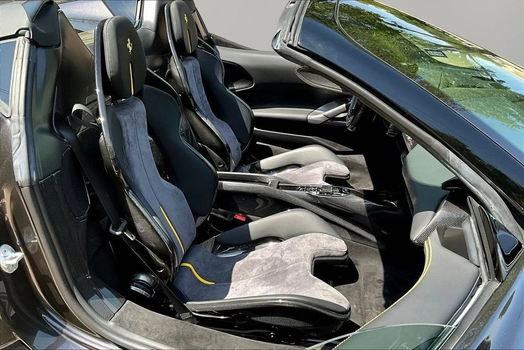 2022 Ferrari SF90 Spider - Image 23 of 31