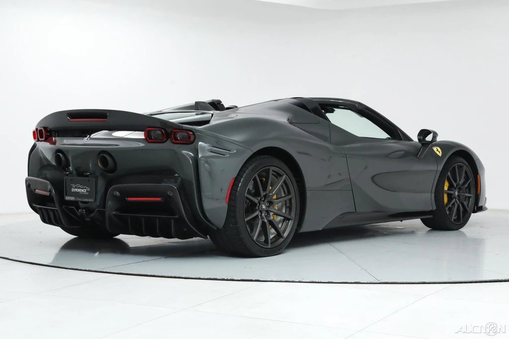 2022 Ferrari SF90 Spider - Image 3 of 21