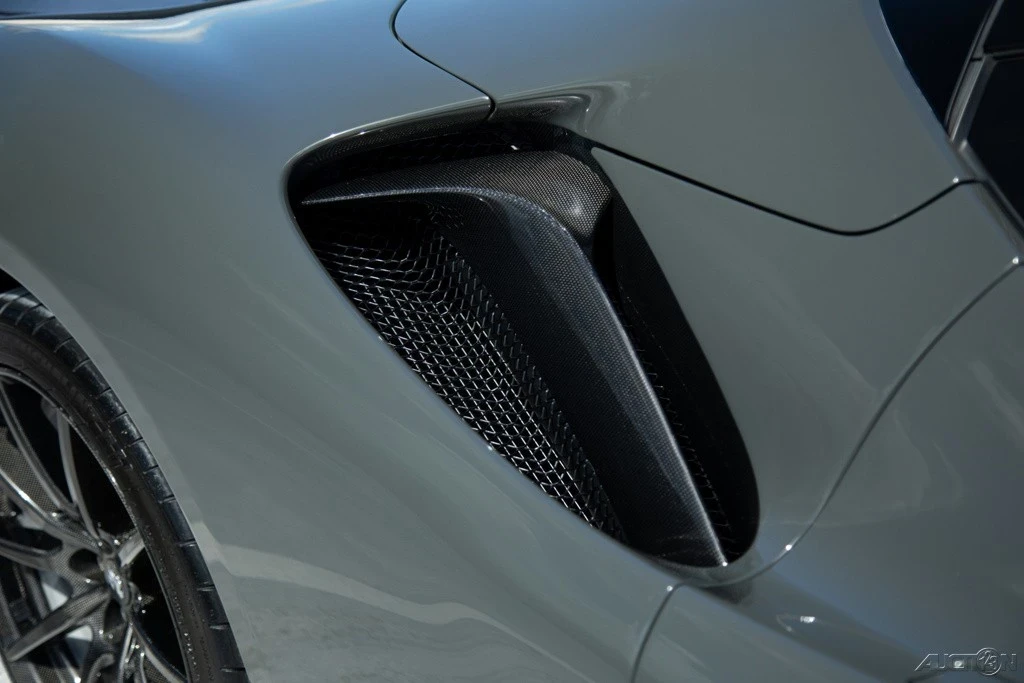 2022 Ferrari SF90 Spider - Image 14 of 21