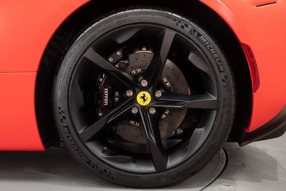 2022 Ferrari SF90 Spider - Image 21 of 31