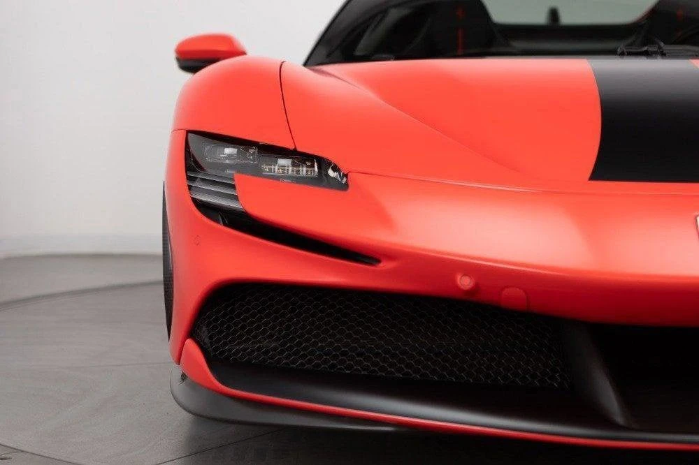2022 Ferrari SF90 Spider - Image 28 of 31
