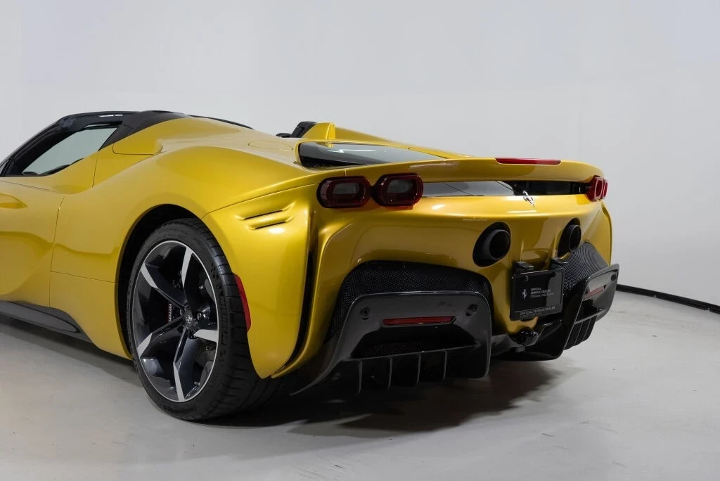 2022 Ferrari SF90 Spider - Image 10 of 21