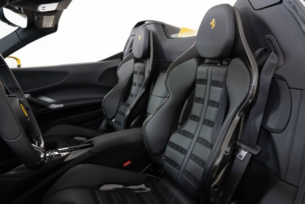 2022 Ferrari SF90 Spider - Image 7 of 31