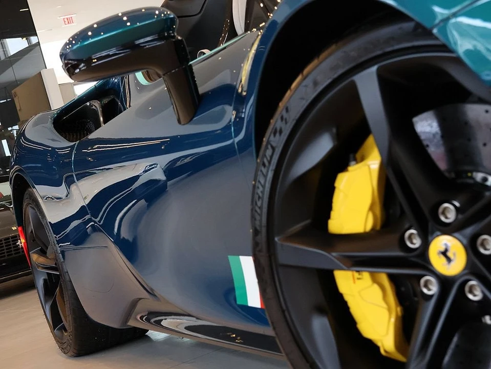 2022 Ferrari SF90 Spider - Image 12 of 31