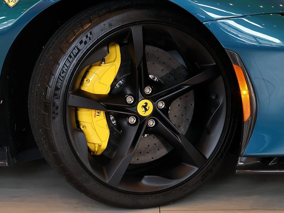 2022 Ferrari SF90 Spider - Image 10 of 31