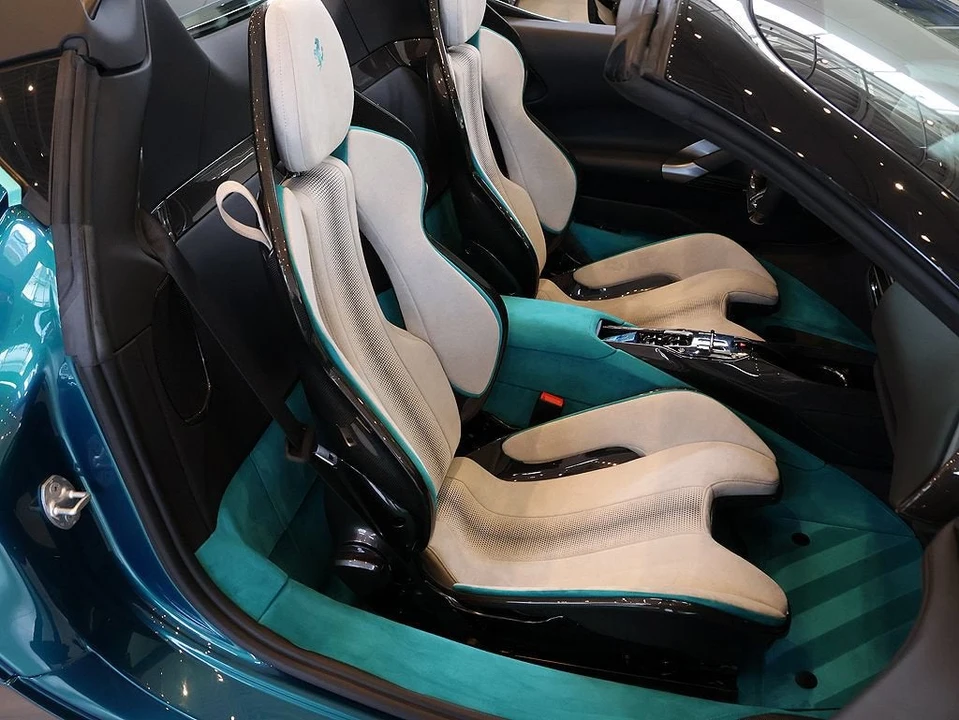 2022 Ferrari SF90 Spider - Image 29 of 31