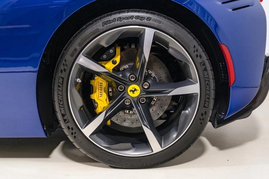 2022 Ferrari SF90 Spider - Image 23 of 31