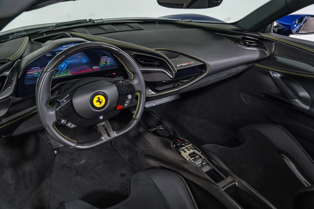 2022 Ferrari SF90 Spider - Image 28 of 31