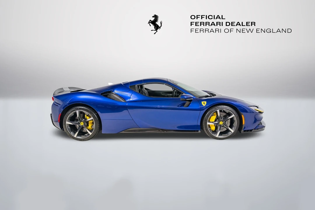 2022 Ferrari SF90 Spider - Image 18 of 31