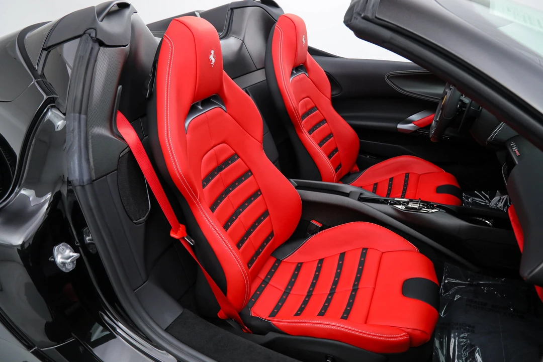 2022 Ferrari SF90 Spider - Image 27 of 31