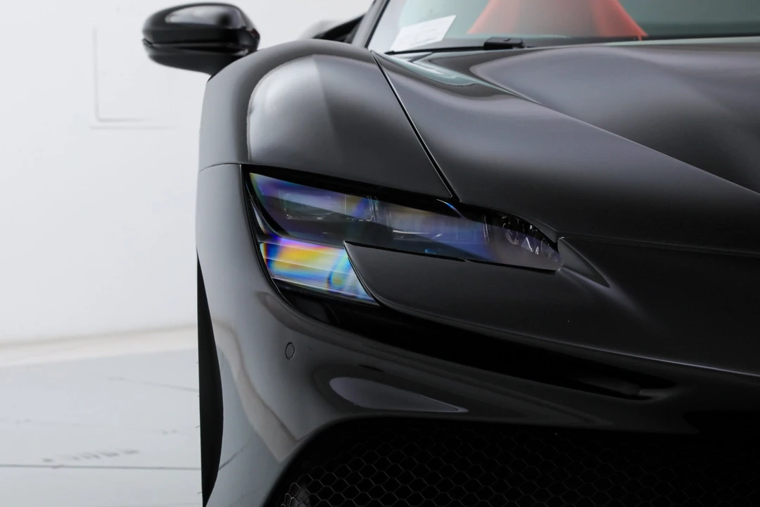 2022 Ferrari SF90 Spider - Image 17 of 31