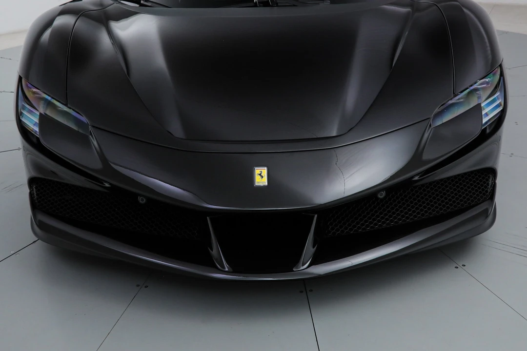 2022 Ferrari SF90 Spider - Image 14 of 31