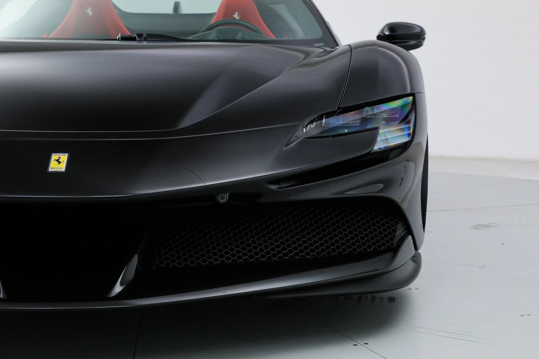 2022 Ferrari SF90 Spider - Image 15 of 31