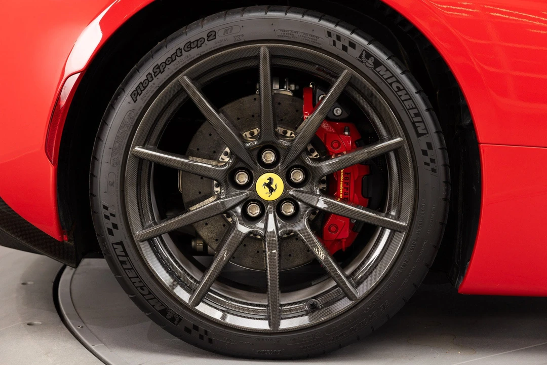 2022 Ferrari SF90 Spider - Image 24 of 31