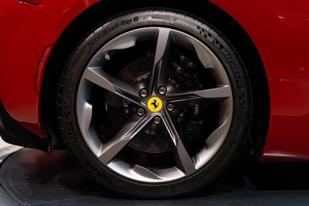 2022 Ferrari SF90 Spider - Image 15 of 31