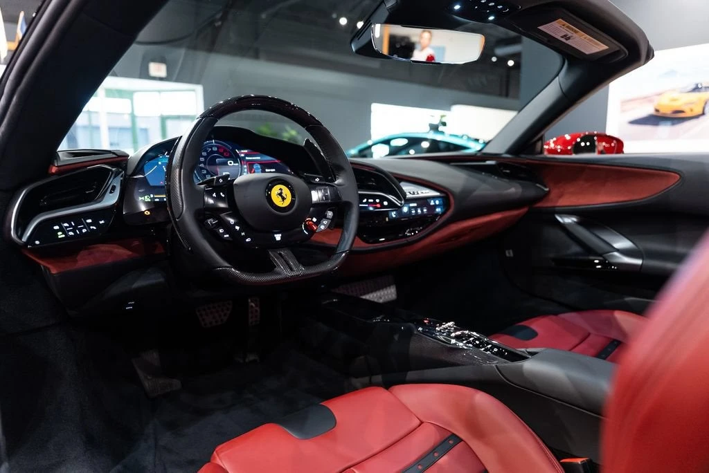 2022 Ferrari SF90 Spider - Image 27 of 31
