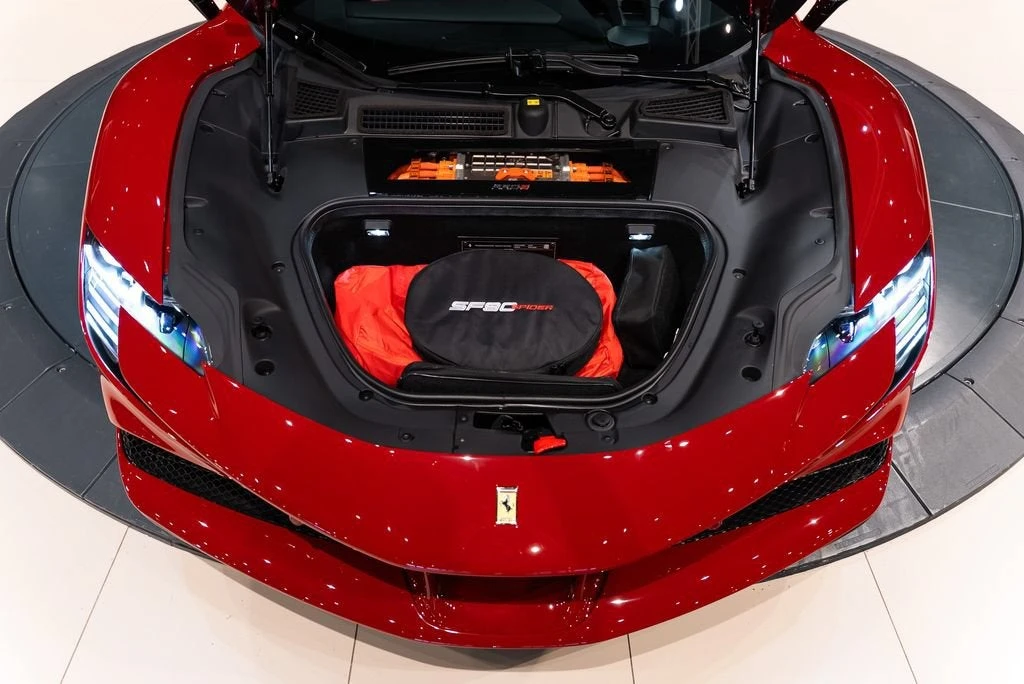 2022 Ferrari SF90 Spider - Image 17 of 31