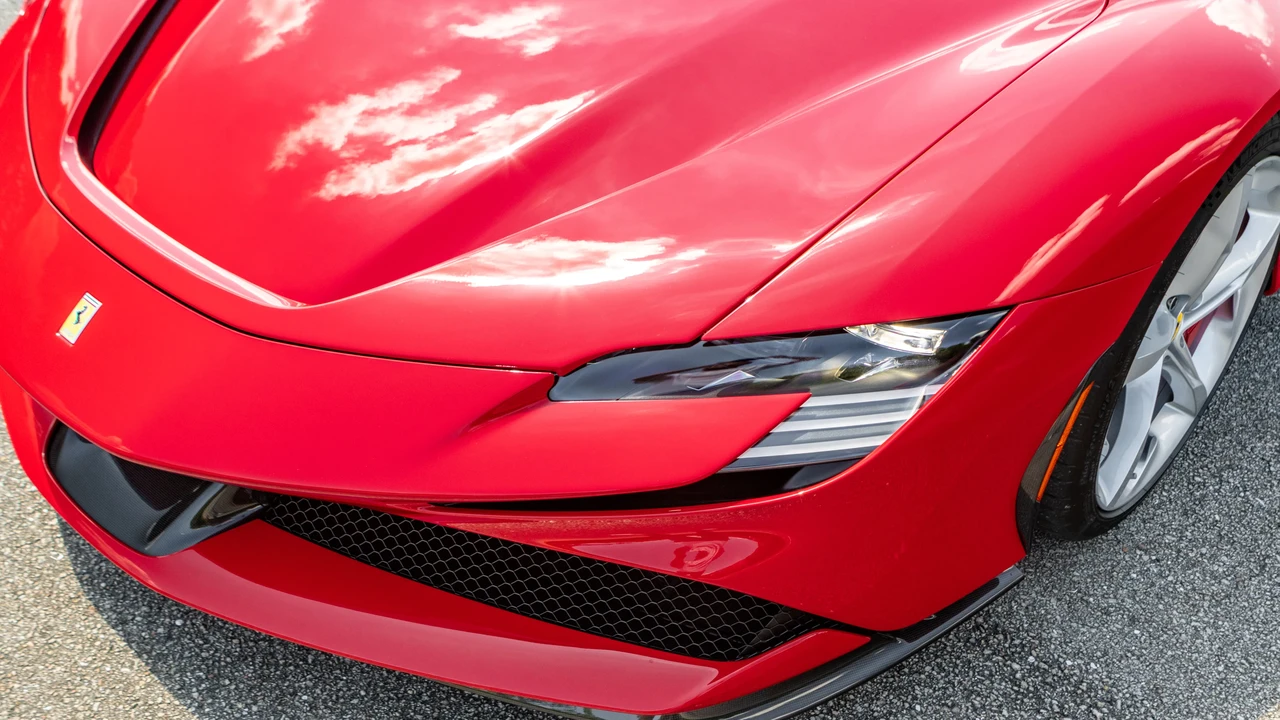 2022 Ferrari SF90 Spider - Image 28 of 31