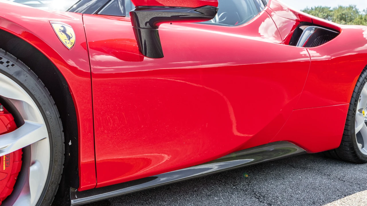 2022 Ferrari SF90 Spider - Image 22 of 31