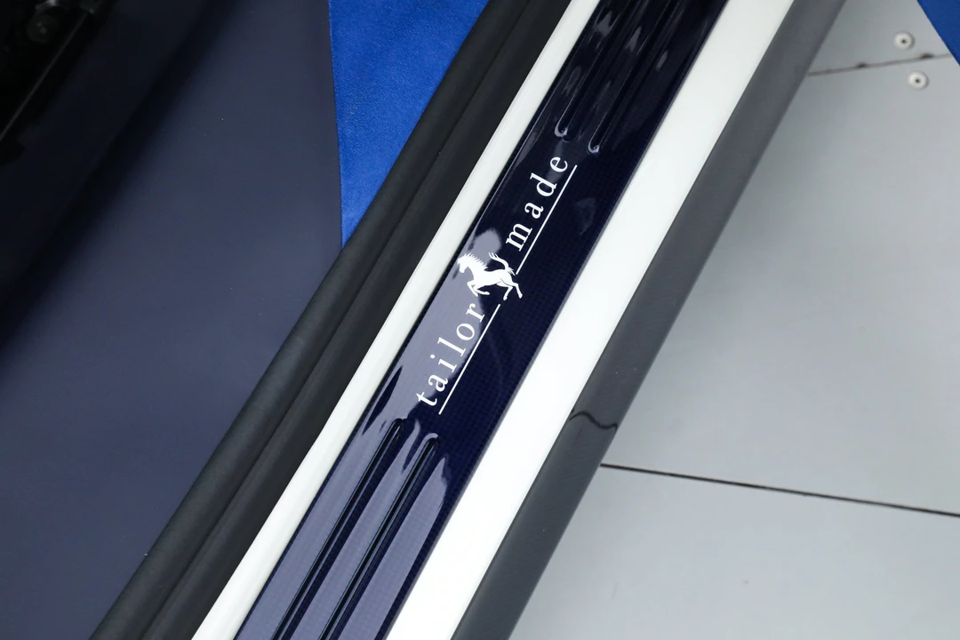2022 Ferrari SF90 Spider - Image 24 of 31