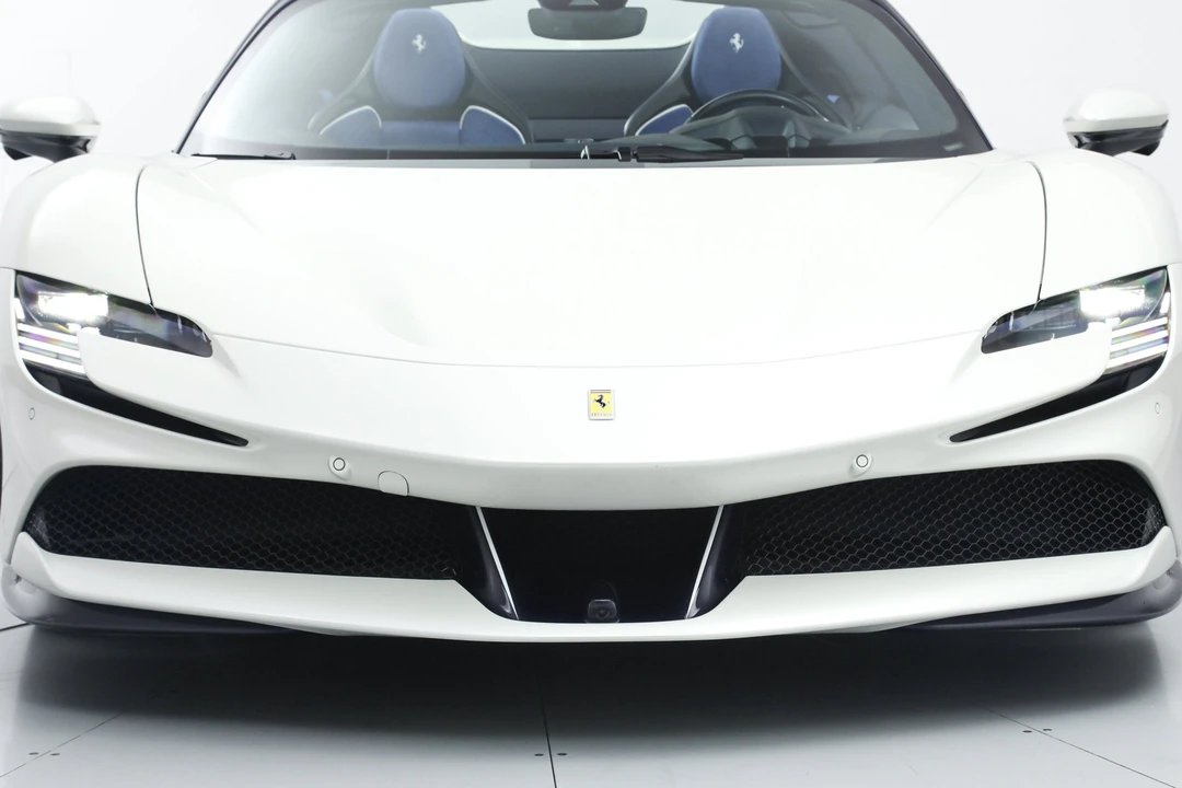 2022 Ferrari SF90 Spider - Image 14 of 31