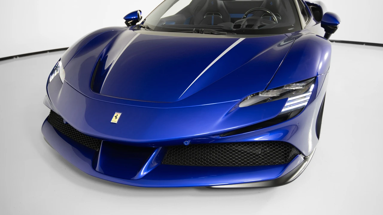 2022 Ferrari SF90 Spider - Image 31 of 31