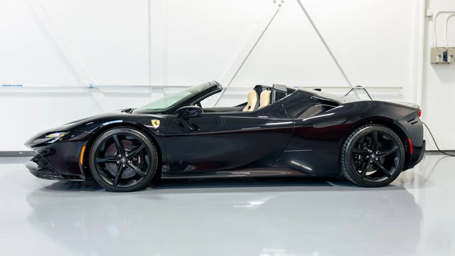 2022 Ferrari SF90 Spider - Image 14 of 16