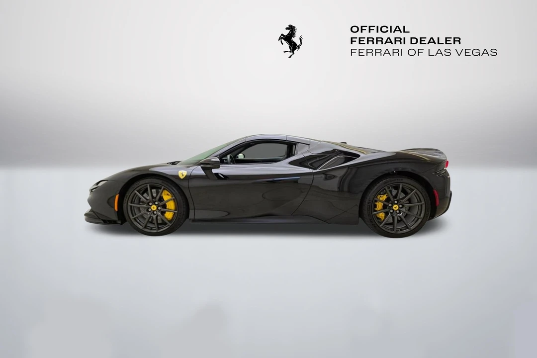 2022 Ferrari SF90 Spider - Image 12 of 31