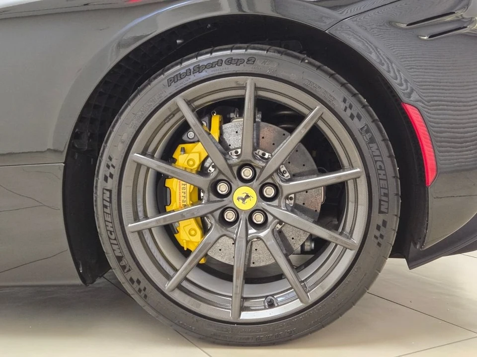 2022 Ferrari SF90 Spider - Image 15 of 31