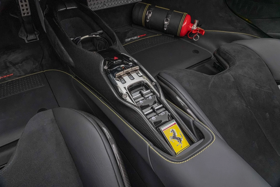 2022 Ferrari SF90 Spider - Image 6 of 31
