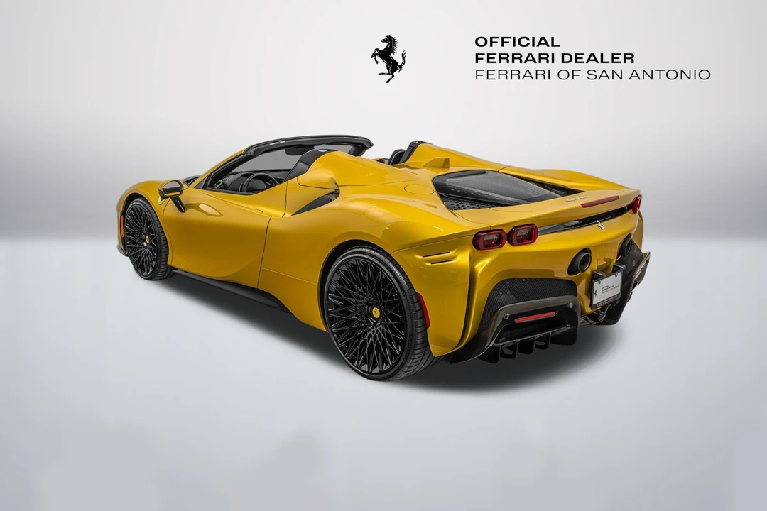 2022 Ferrari SF90 Spider - Image 13 of 31
