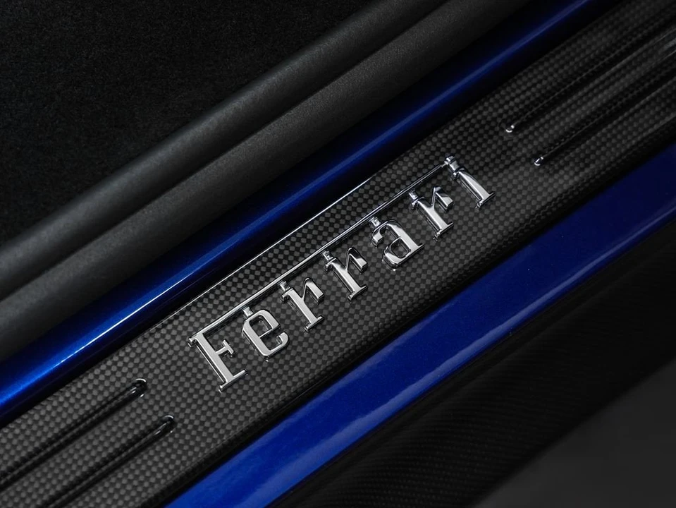 2022 Ferrari SF90 Spider - Image 21 of 31