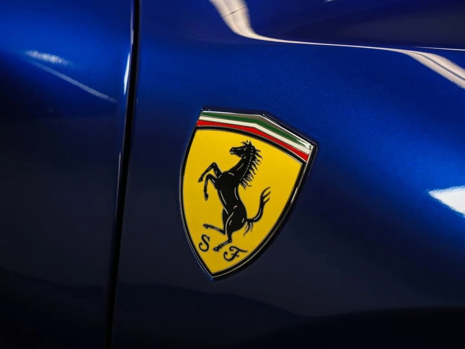 2022 Ferrari SF90 Spider - Image 9 of 31