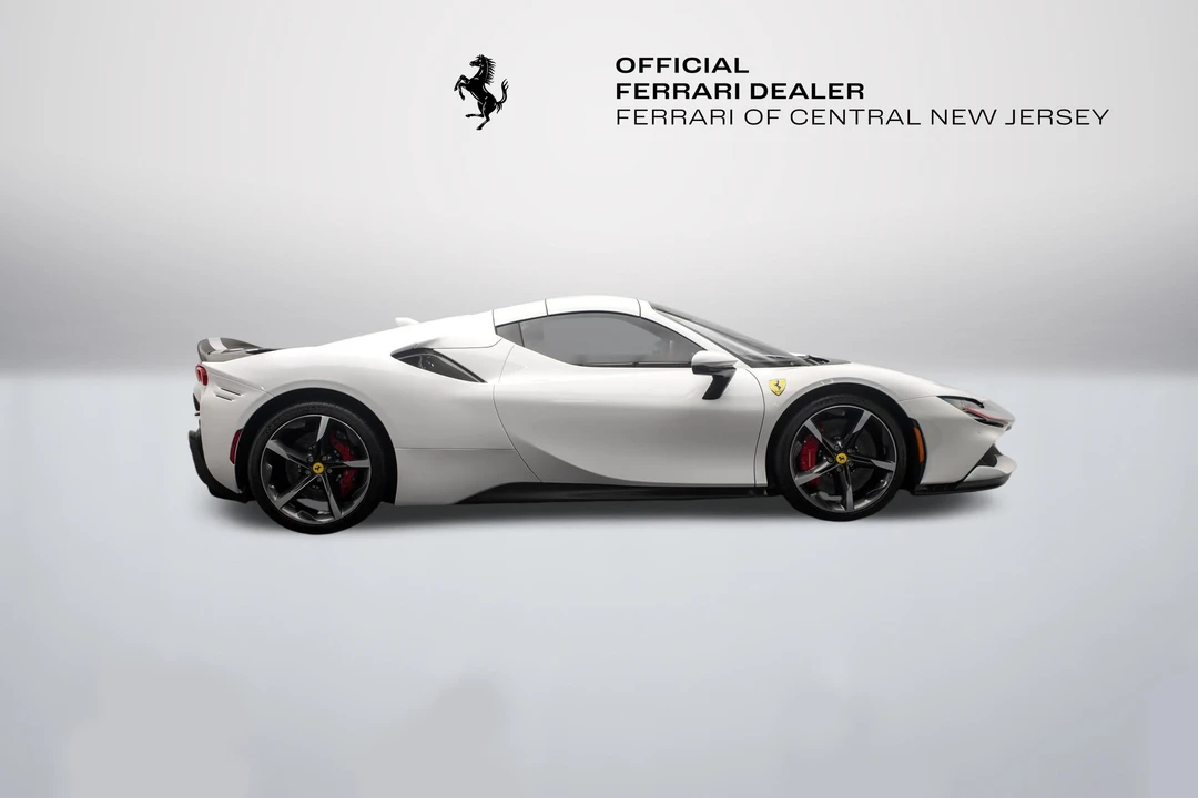 2022 Ferrari SF90 Spider - Image 11 of 31