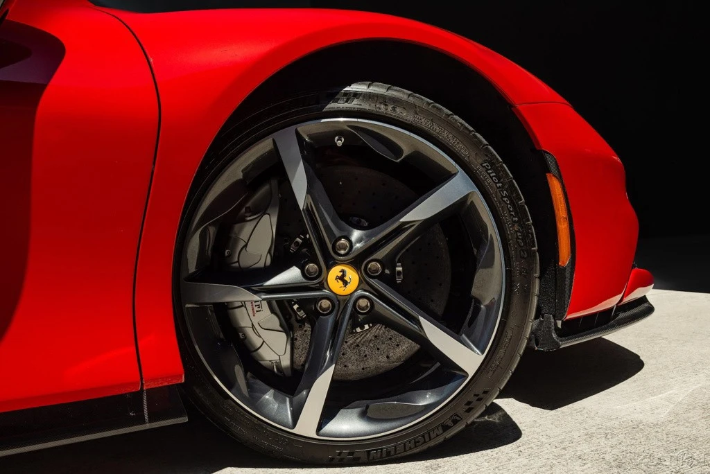 2022 Ferrari SF90 Spider - Image 16 of 21