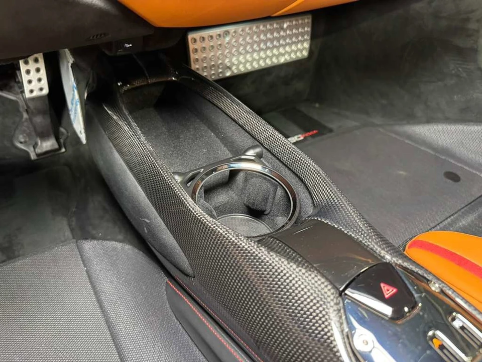 2022 Ferrari SF90 Spider - Image 28 of 31