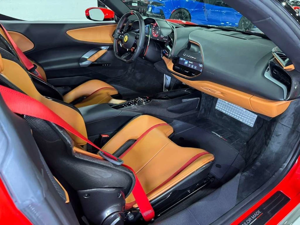 2022 Ferrari SF90 Spider - Image 20 of 31
