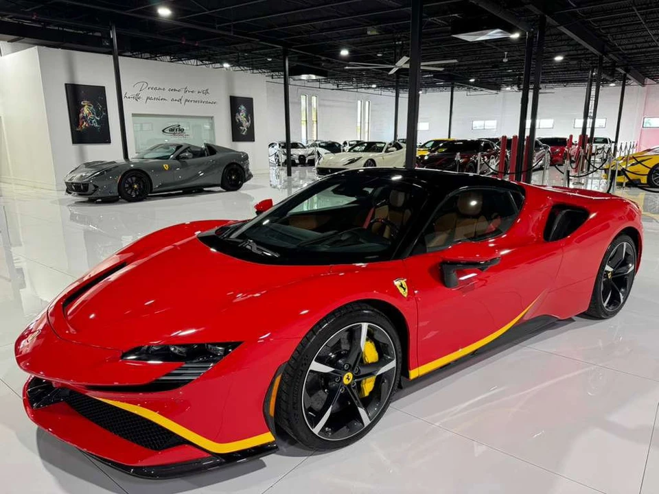 2022 Ferrari SF90 Spider - Image 11 of 31