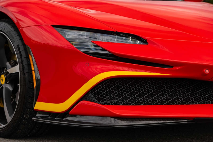 2022 Ferrari SF90 Spider - Image 15 of 31