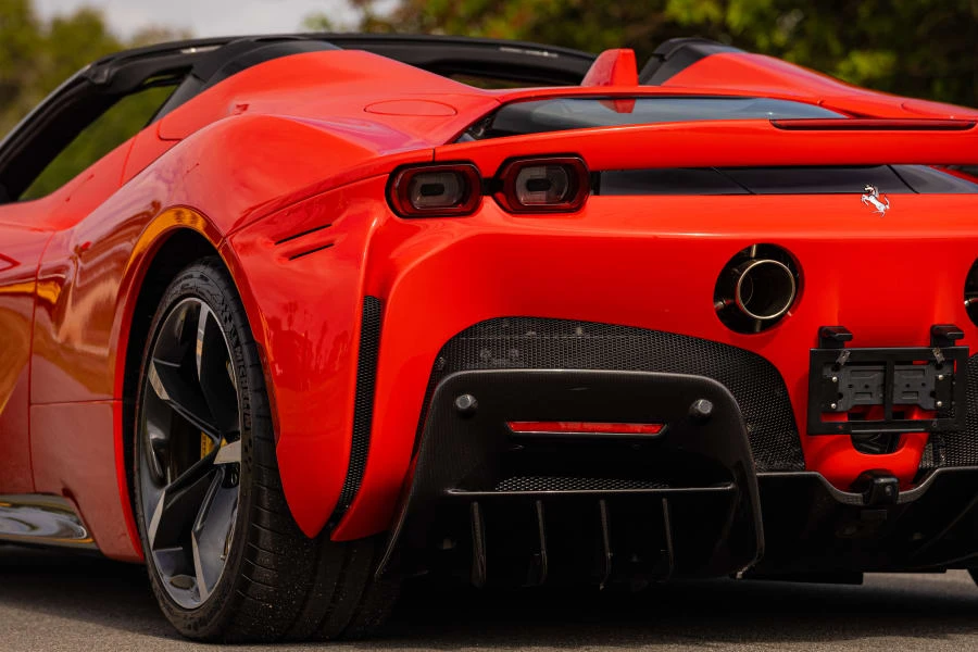 2022 Ferrari SF90 Spider - Image 20 of 31