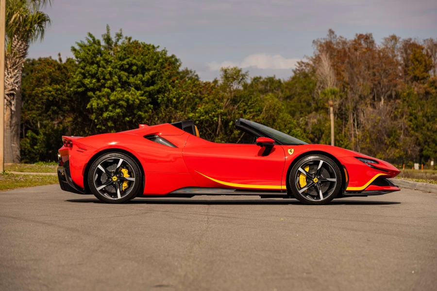 2022 Ferrari SF90 Spider - Image 2 of 31