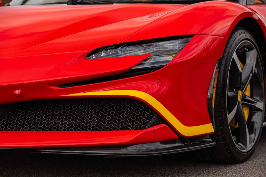 2022 Ferrari SF90 Spider - Image 11 of 31