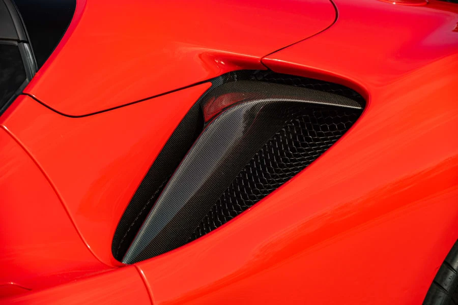 2022 Ferrari SF90 Spider - Image 22 of 31