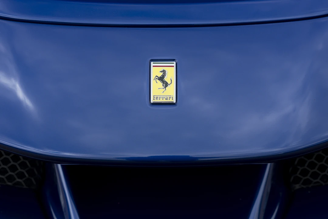 2022 Ferrari SF90 Spider - Image 13 of 31